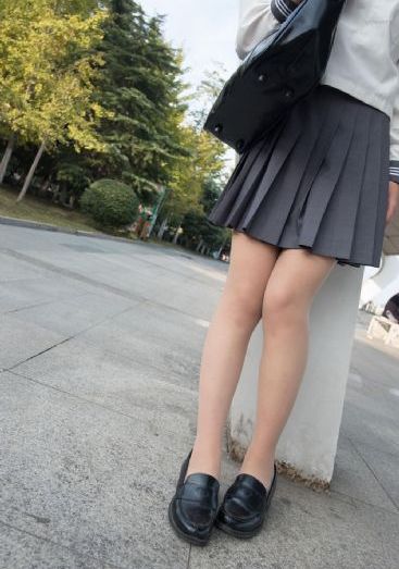 抖音情侣舌吻视频_1080超清免费观看