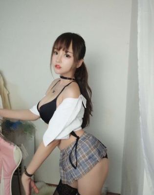 电梯醉酒人妻大浦真奈美_BD英语在线播放观看