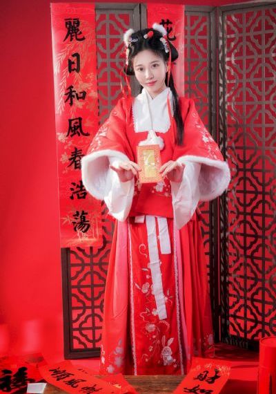 吃奶色情视频_全集高清在线观看