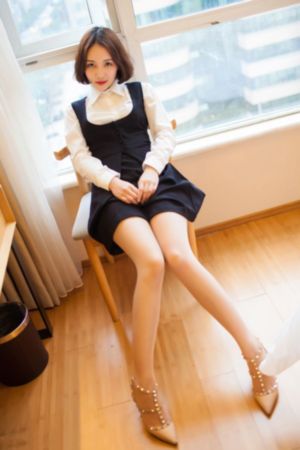 制服美脚OL在线AV_高清高清视频观看