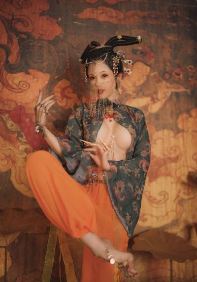 玩弄秘书奶头又大又流水视频_国语版全集