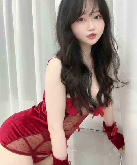 丰满女皇一级毛片_超清免费播放