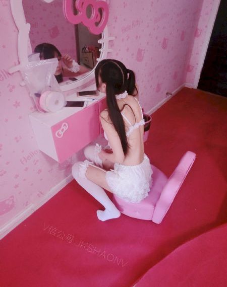 老师掀开超短裙让我挺进视频_1080影视在线观看