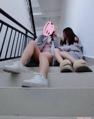 少妇又紧又大又色又爽视频_720影视在线观看