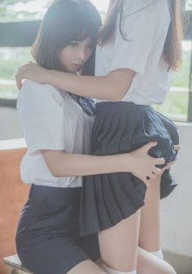 年轻大胸女教师3_BD英语免费在线观看