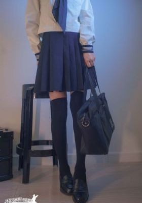 成人18毛片免费_1080高清迅雷在线观看