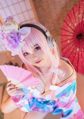 花蝴蝶高www清视频_未删减完整版