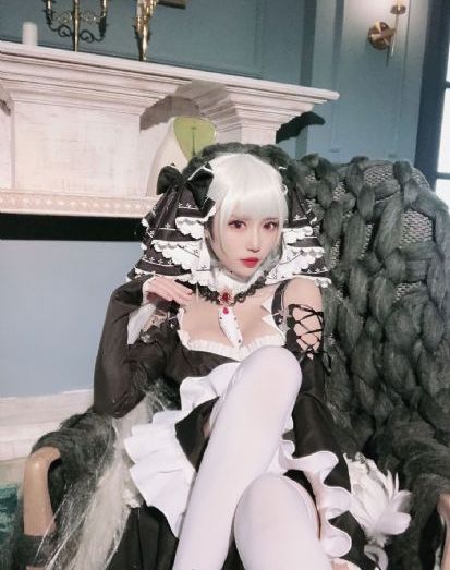 领导征服下属新婚人妻_4K完整视频观看